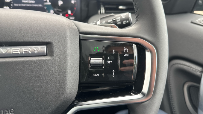 Land Rover Discovery Sport 2.0 D200 Landmark 5dr Auto [5 Seat] Diesel Station Wagon - Image 33
